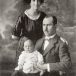 Antonieta-su-esposo-Albert-y-su-hijo-Donald-Antonio-1919